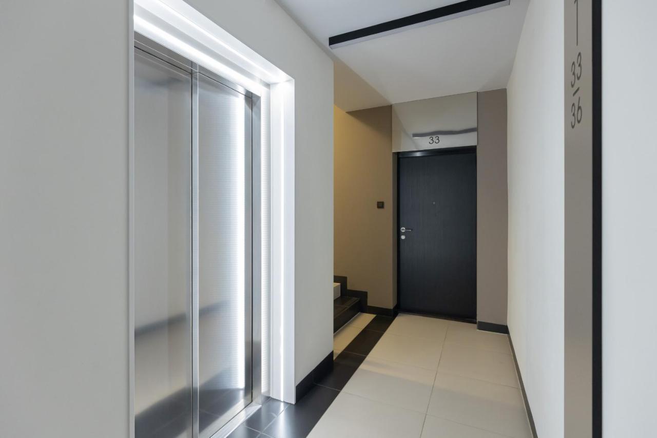 Modern Apartment With Balcony Mokotow Business Centre By Noclegi Renters Варшава Екстер'єр фото